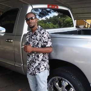 Meet your Posher, Roy